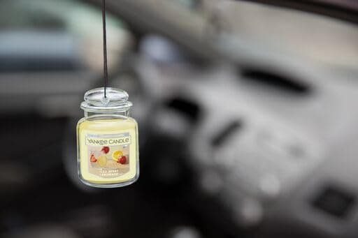 Yankee Candle Car Jar Ultimate Air Freshener, Hanging Car Air Freshener, Long Lasting Car Fragrance (Autumn Wreath) thumbnail 4